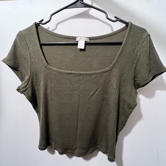 Green Bozzollo Cropped Square Neck Tshirt - Picture 1 of 2